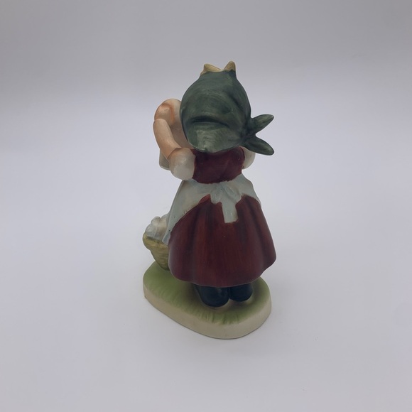 NAPCO WARE Japan Wash Day Girl Vintage Figurine # 8749 Red Dress Bandanna 6” - Picture 7 of 12